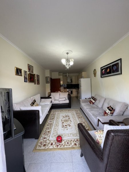 Tirane, jepet me qera apartament 2+1+Ballkon, Kati 3, 102 m2 370 € (Muhamed deliu)