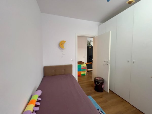Tirane, shitet apartament 2+1+Ballkon, , 86 m2 199,000 € (Jordan Misja)