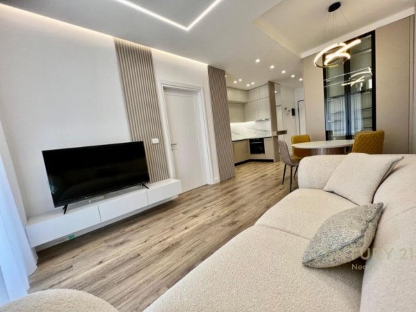 Tirane, jepet me qera apartament 1+1, Kati 1, 60 m2 700 € (park life)