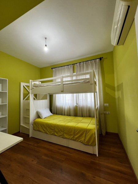 Tirane, shitet apartament 2+1+Ballkon, Kati 2, 104 m2 178,000 € (Rezidenca Kodra e Diellit 1)