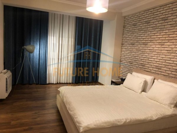 Tirane, jepet me qera apartament 2+1, Kati 6, 176 m2 1,000 € (Rruga Elbasanit)