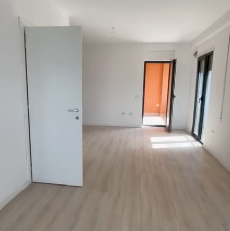 Tirane, shitet apartament 2+1, Kati 7, 120 m2 245,000 € 