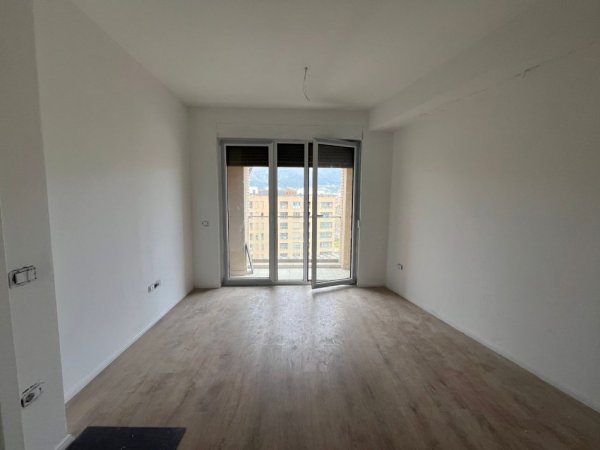 Tirane, shitet apartament 1+1, Kati 8, 63 m2 103,000 € (Rruga Nikolla Zoraqi)