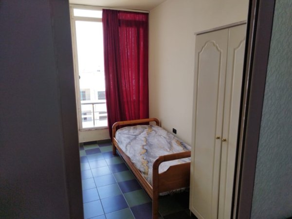 Tirane, jepet me qera apartament 2+1, Kati 8, 76 m2 380 € (rruga Rexhep Shala)