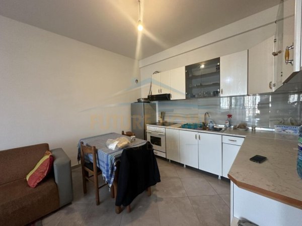 Tirane, shitet apartament 1+1+Ballkon, Kati 5, 72 m2 115,000 € (teodor keko)
