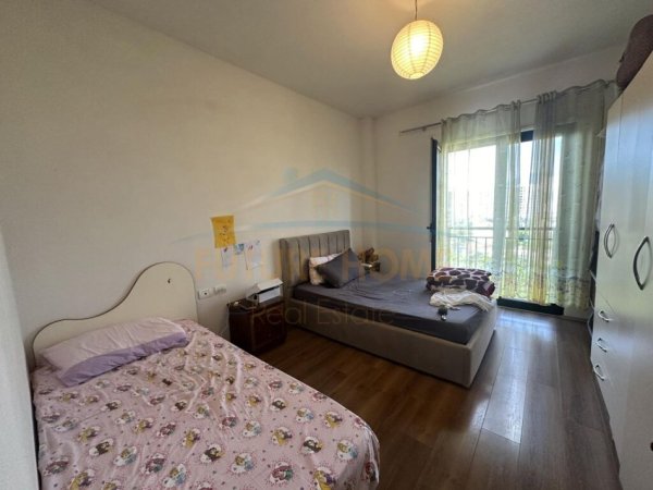 Tirane, shitet apartament 1+1+Ballkon, Kati 5, 72 m2 115,000 € (teodor keko)