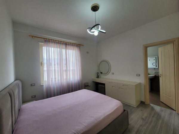 Tirane, shitet apartament 2+1+Aneks+Ballkon, , 96 m2 2,050,000 € 