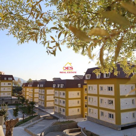 Tirane, shitet apartament 1+1+Ballkon, Kati 3, 79 m² 140,000 € (panorama e liqenit)