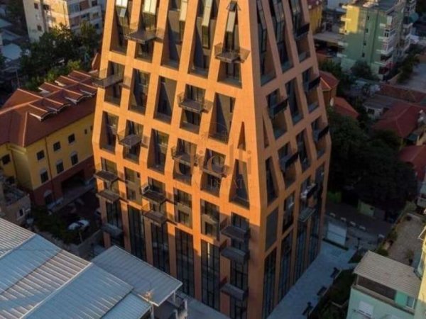 Tirane, shitet 2+1+Aneks+Ballkon, Kati 6, 190 m² 426,487 € 