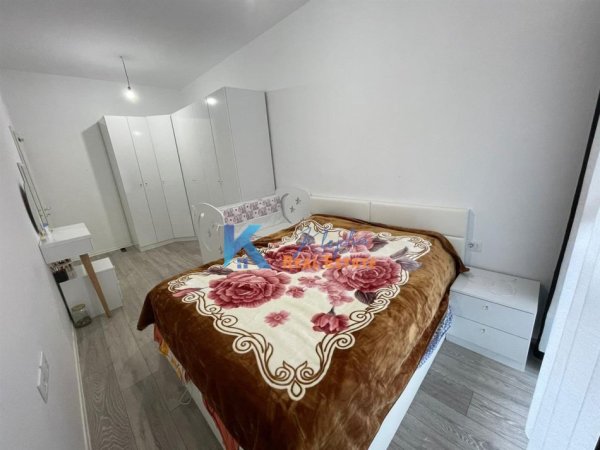 Tirane, jap me qera apartament 2+1+Ballkon, Kati 2, 73 m² 400 € (Kompleksi Mangalem)