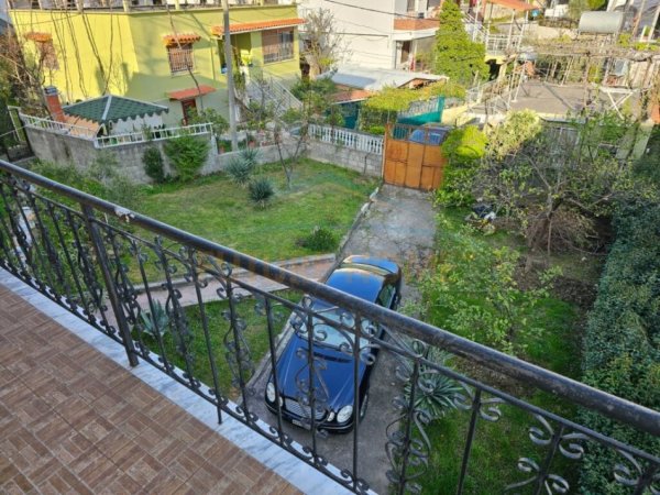 Tirane, shitet Vile 3 Katshe, , 392 m² 300,000 € (Kamez)