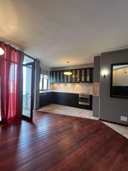 Tirane, shitet apartament 3+1, Kati 4, 133 m² 128,000 € (FRESKU, TIRANË,TT 178)