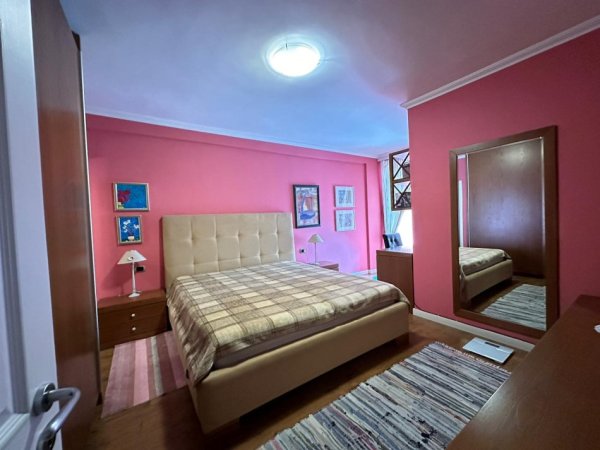 Tirane, shitet apartament 2+1+Aneks+Ballkon, Kati 4, 110 m² 140,000 € 