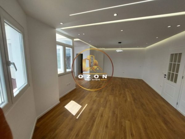 Apartament 2+1+2 për Shitje në Rrugën e Barrikadave, Tiranë - 215000€ | 100 m²