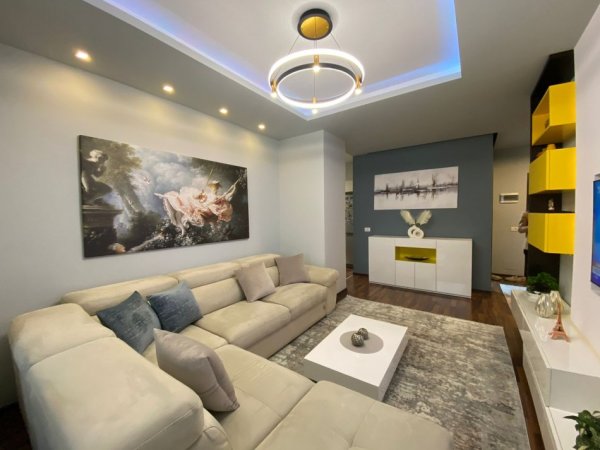 Tirane, shitet apartament 2+1+Ballkon, Kati 5, 102 m² 155,000 € (Astir)