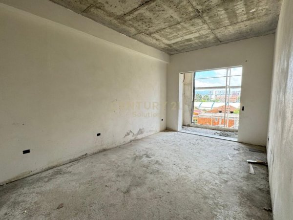 Tirane, shitet apartament 1+1, Kati 5, 59 m² 88,000 € (Javer Malo)