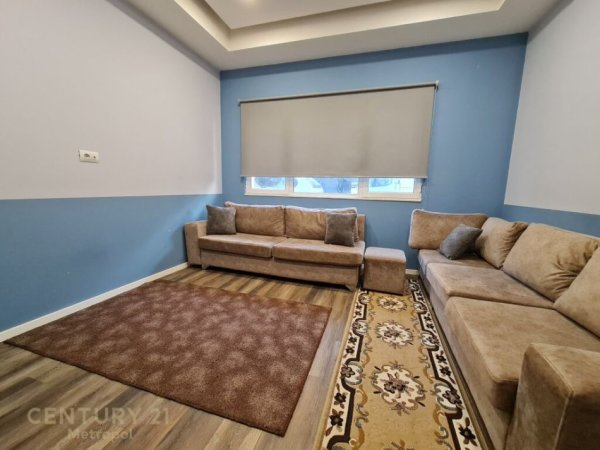 Tirane, jepet me qera apartament 2+1, Kati 1, 78 m² 400 € (Astir Metropol92741)