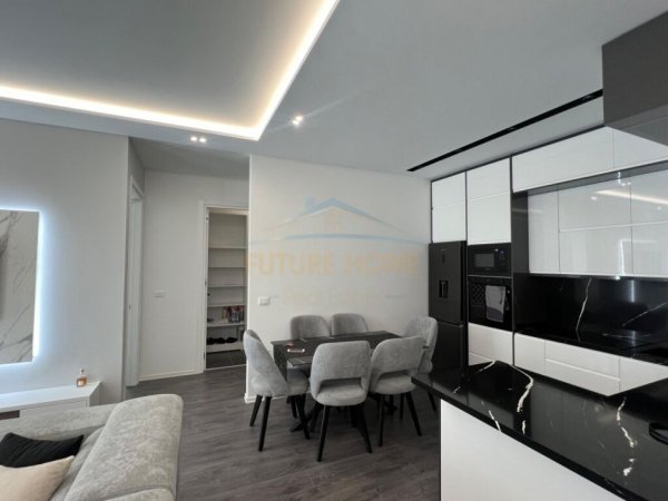 Tirane, jepet me qera apartament 2+1, Kati 1, 120 m² 2,000 € (LIQENI I THATE)