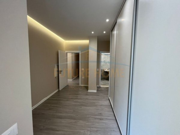 Tirane, shitet apartament 3+1, Kati 4, 133 m² 172,000 € (YZBERISHT)