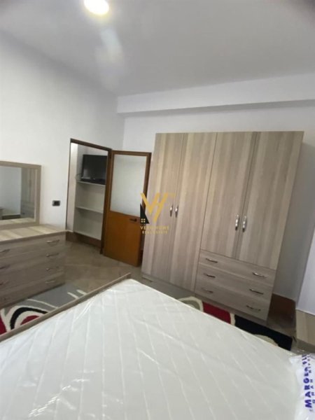 Tirane, jepet me qera apartament 1+1+Ballkon, , 65 m² 280 € (SELITE)