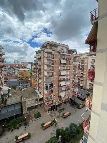 Tirane, shitet apartament 2+1+Ballkon, Kati 7, 124 m² 198,000 € (Don Bosko)