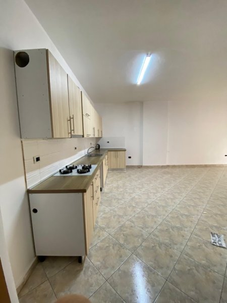 Tirane, shitet apartament 2+1+Aneks+Ballkon, Kati 7, 124 m² 198,000 € (don bosko)