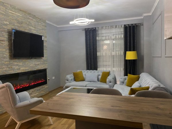Tirane, jap me qera apartament 2+1+Ballkon, Kati 5, 77 m² 550 € (Siri Kodra)
