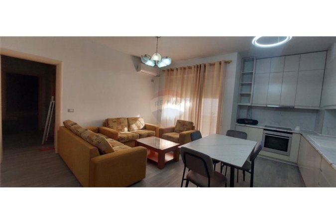 Tirane, apartament , Kati 4, 83 m² 700 € 