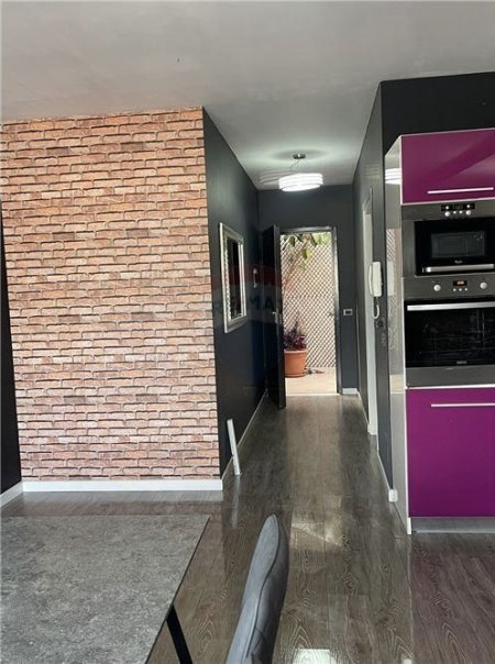 Tirane, shitet apartament , Kati 8, 95 m² 180,000 € 