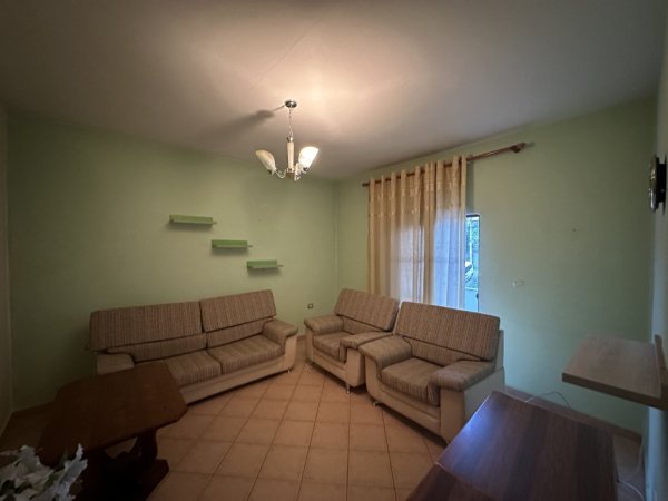 Tirane, jap me qera apartament 1+1+Ballkon, Kati 2, 60 m² 350 € (Marie Kraja)