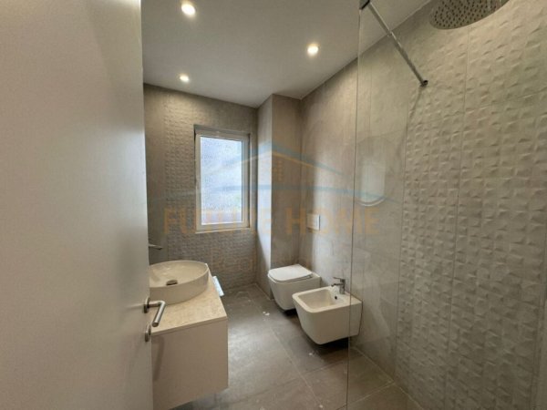 Tirane, shitet apartament 2+1, Kati 3, 95 m² 125,000 € (Unaza e Re)