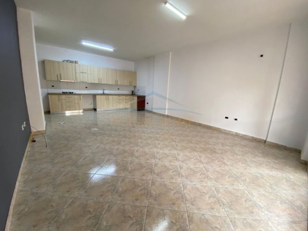 Tirane, shitet apartament 2+1+Ballkon, Kati 7, 124 m² 198,000 € (DON BOSKO)