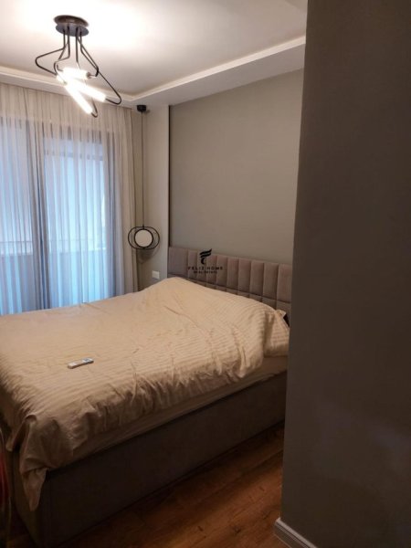 Tirane, jepet me qera apartament 2+1, Kati 5, 115 m² 800 € (DON BOSKO)