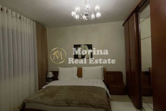 Tirane, jepet me qera apartament 2+1, Kati 3, 130 m² 800 € (Pazari i Ri)