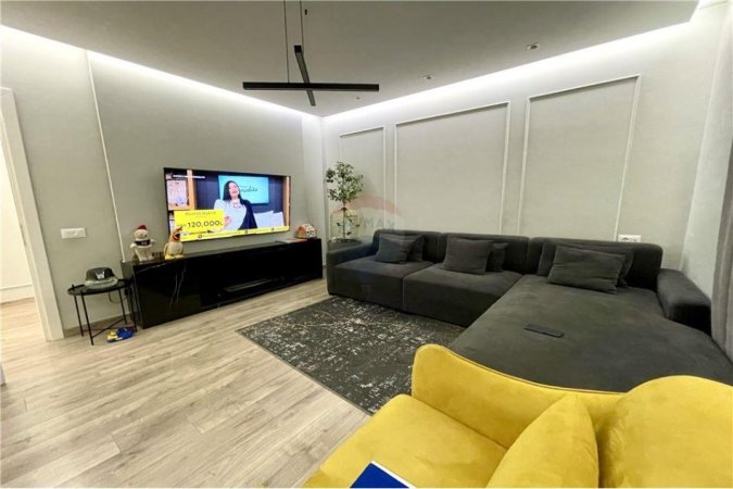 Tirane, shitet apartament , Kati 1, 175 m² 200,000 € 