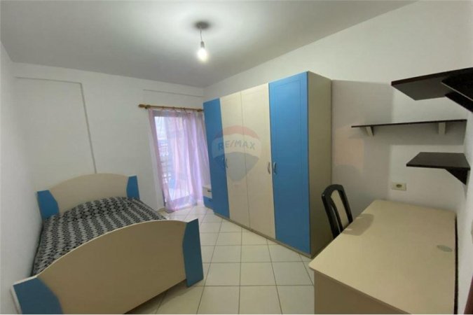 Tirane, jepet me qera apartament 3+1, Kati 7, 140 m² 450 € (Teodor keko - Astir)