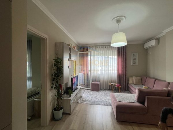 Tirane, shitet apartament 1+1, Kati 4, 65 m² 130,000 € (Liqeni i Thate)