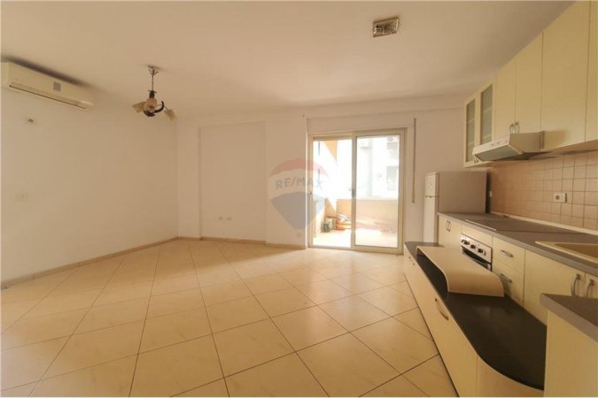 Tirane, shitet apartament 2+1, Kati 3, 105 m² 130,000 € (Rruga Aleksandri i Madh - Astir)