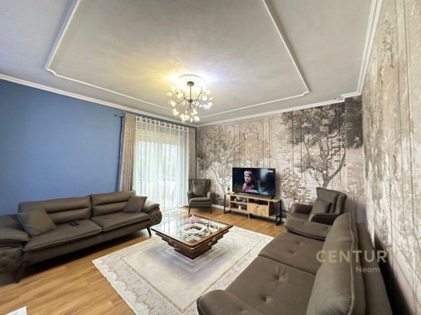 Tirane, shitet apartament 2+1, Kati 2, 110 m² 205,000 € (Kopeshti Botanik)