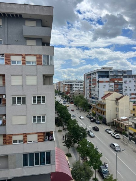 Shqiperi, jepet me qera apartament 1+1, Kati 5, 65 m² 370 € (rruga tom plezha,Astir)