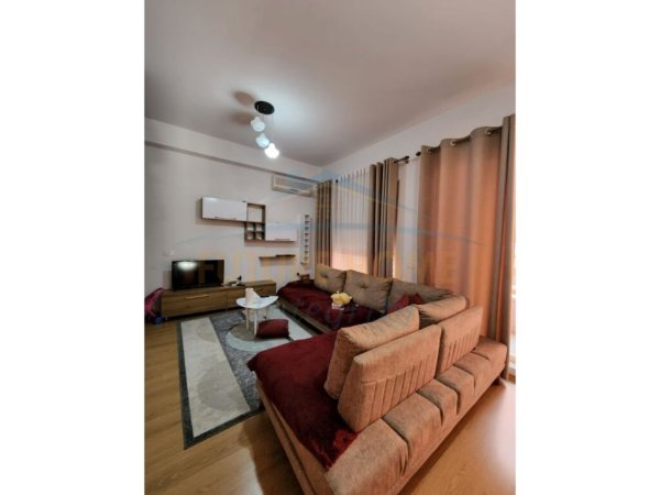 Tirane, shitet apartament 1+1+Ballkon, Kati 6, 67 m² 100,000 € (Ali Demi)