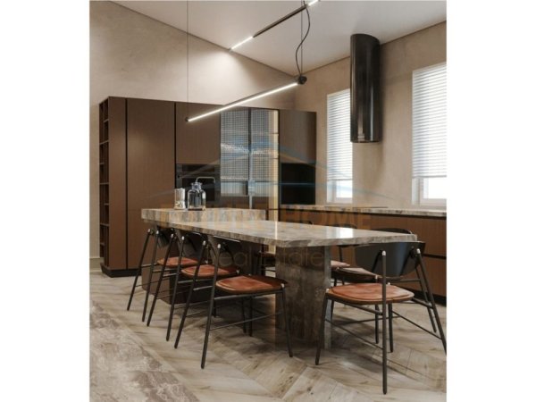 Tirane, shitet apartament duplex 3+1, , 168 m² 250,000 € (SELITE)
