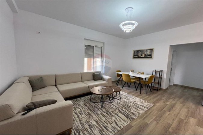 Tirane, jepet me qera apartament 2+1, Kati 3, 85 m² 450 € (Porcelan)
