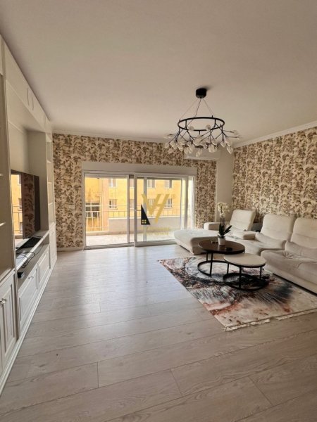 Tirane, shitet apartament 3+1, Kati 3, 134 m² 345,000 € (RRUGA E ELBASANIT)