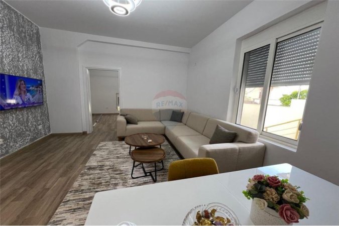 Tirane, apartament , Kati 1, 85 m² 450 € 