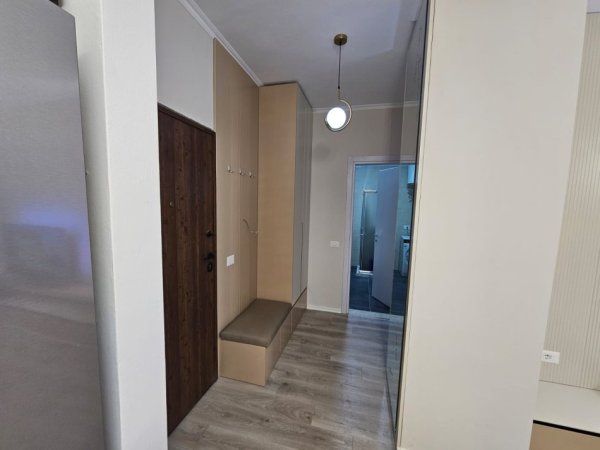 Tirane, jepet me qera apartament 1+1+Ballkon, Kati 9, 76 m² 600 € (Grand Gallery Residence)