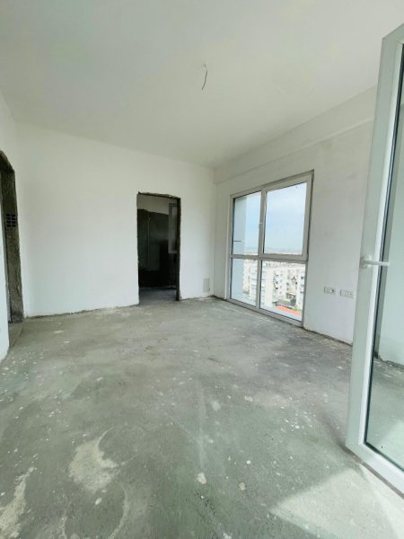Tirane, shes apartament 2+1+Ballkon, Kati 10, 96 m² 155,000 € (Rruga 5 Maji)