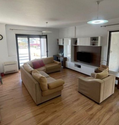 Tirane, shitet apartament 3+1, Kati 3, 260 m² 210,000 € (KOMBINAT)