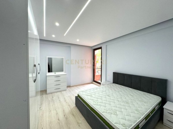 Tirane, jap me qera apartament 2+1+Ballkon, , 79 m² 600 € (Kopshti Botanik Zoologjik)