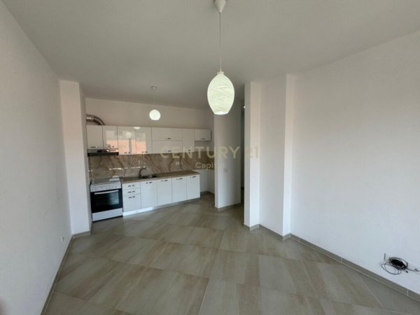 Tirane, shitet apartament 1+1, Kati 3, 73 m² 108,000 € (SPITALI QSUT)